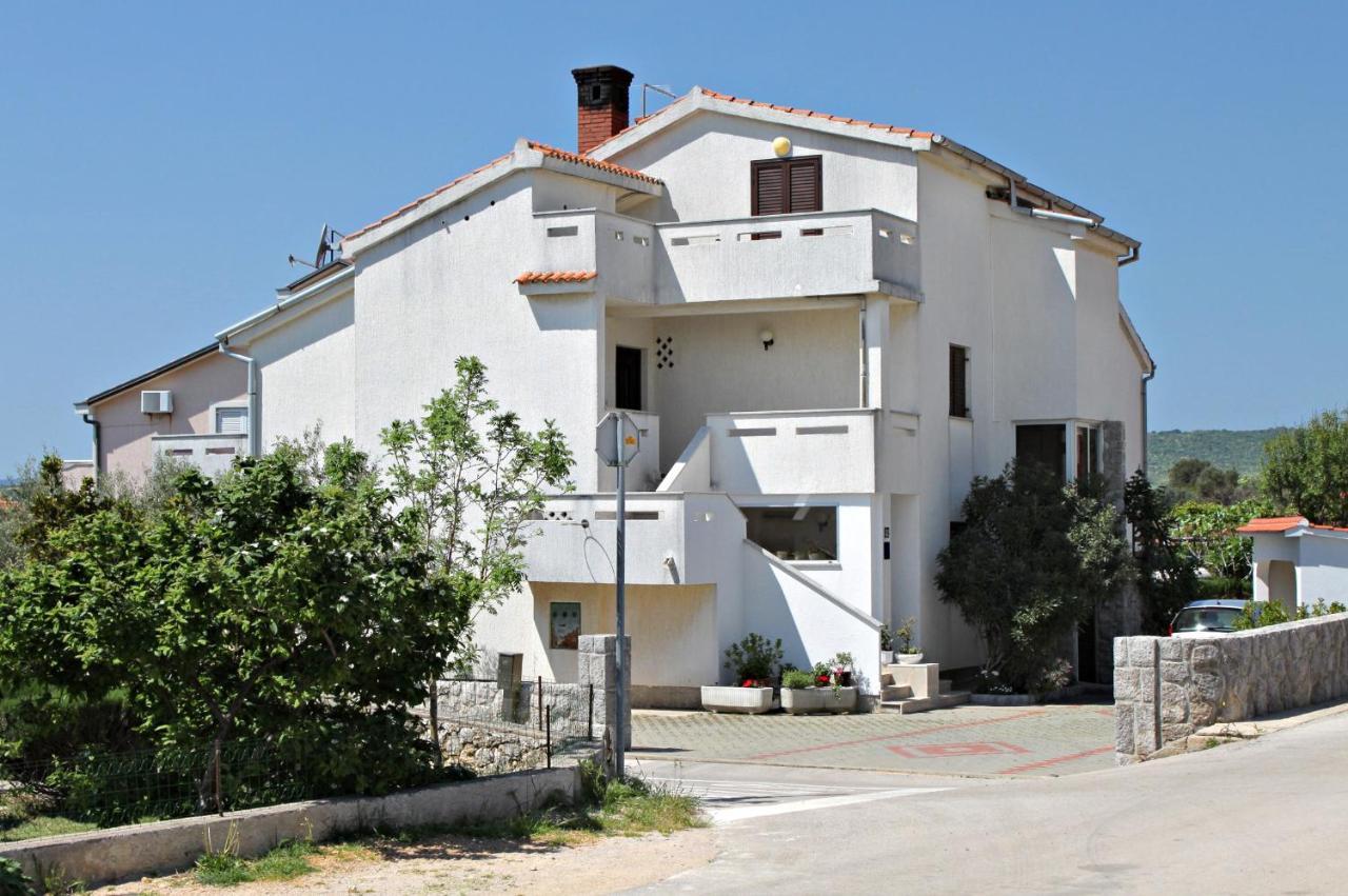 Apartments And Rooms With Parking Space Krk - 5294 Krk Town Bagian luar foto